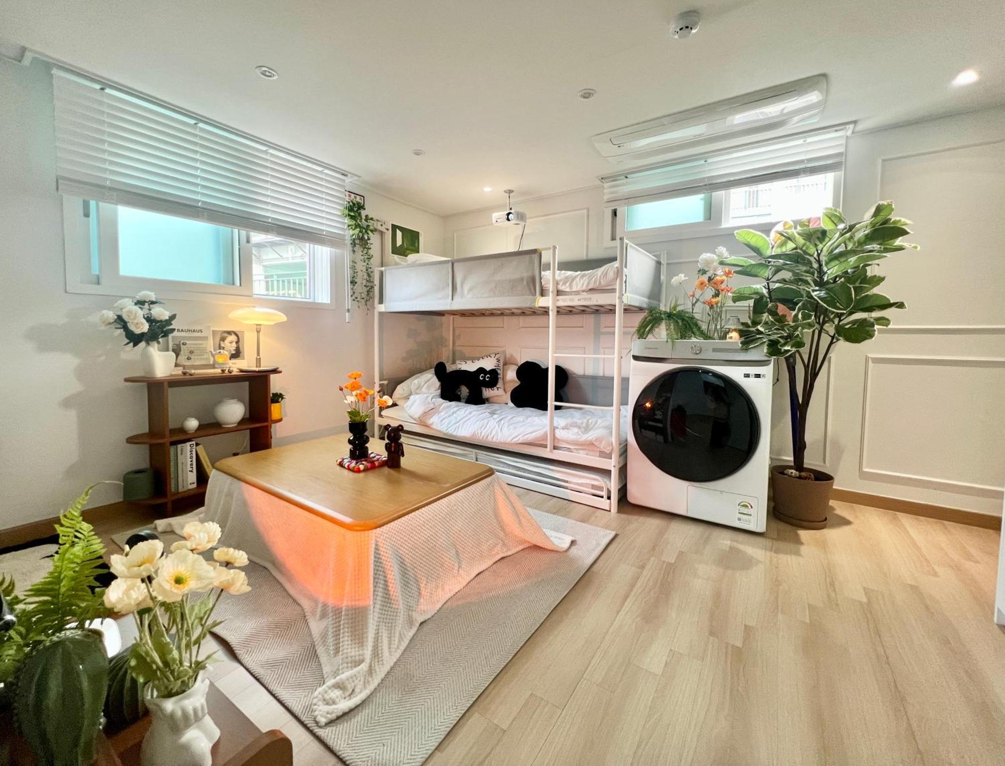Hongdae Station 7min, Designer House
