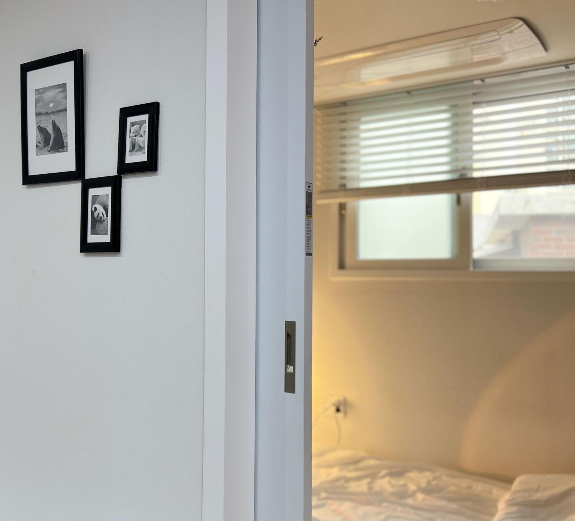 Hongdae Station 7min, Designer House *