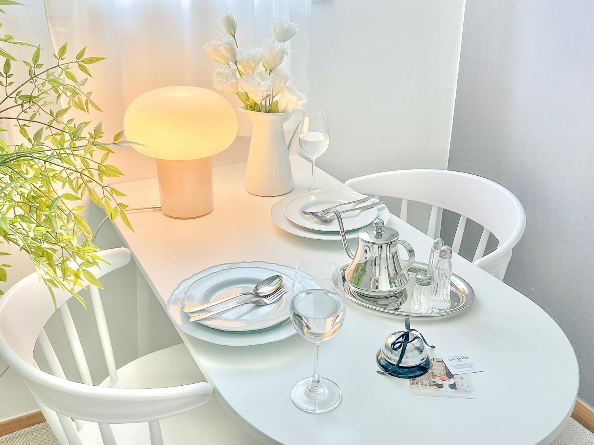 Hongdae Station 7min, Designer House * Seoul